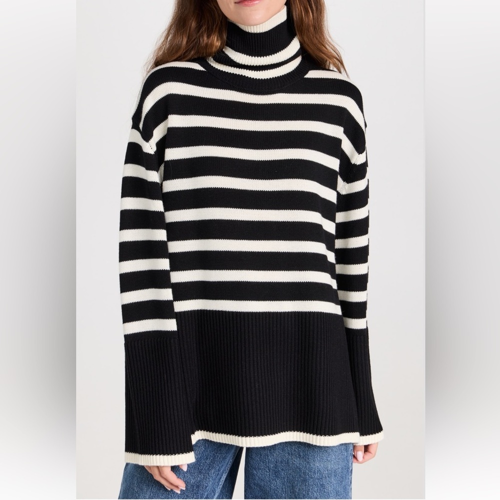 Moon river striped sweater size XS
